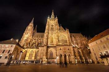 cathedral in czech republic at night,st. vitus cathedral - Free image #198613